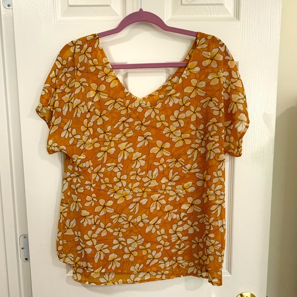 Cabi 3598 Thrive Yellow White Floral Top Sheer Lined Chiffon Blouse Pullover Top - Picture 4 of 5